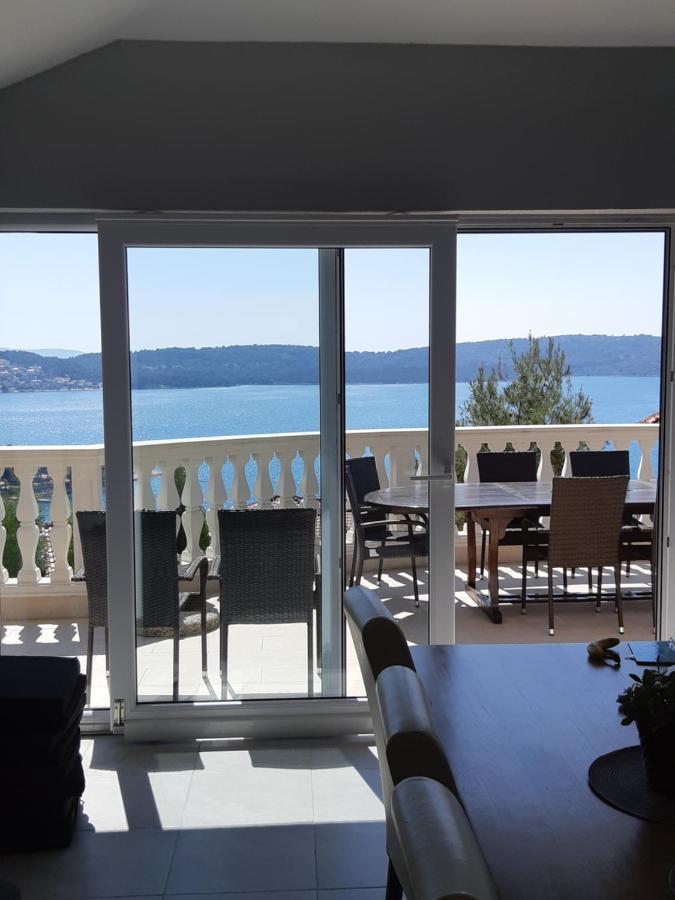 Villa Lizzi Trogir Eksteriør billede