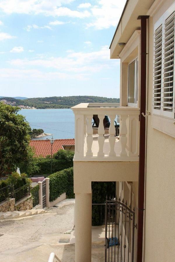 Villa Lizzi Trogir Eksteriør billede