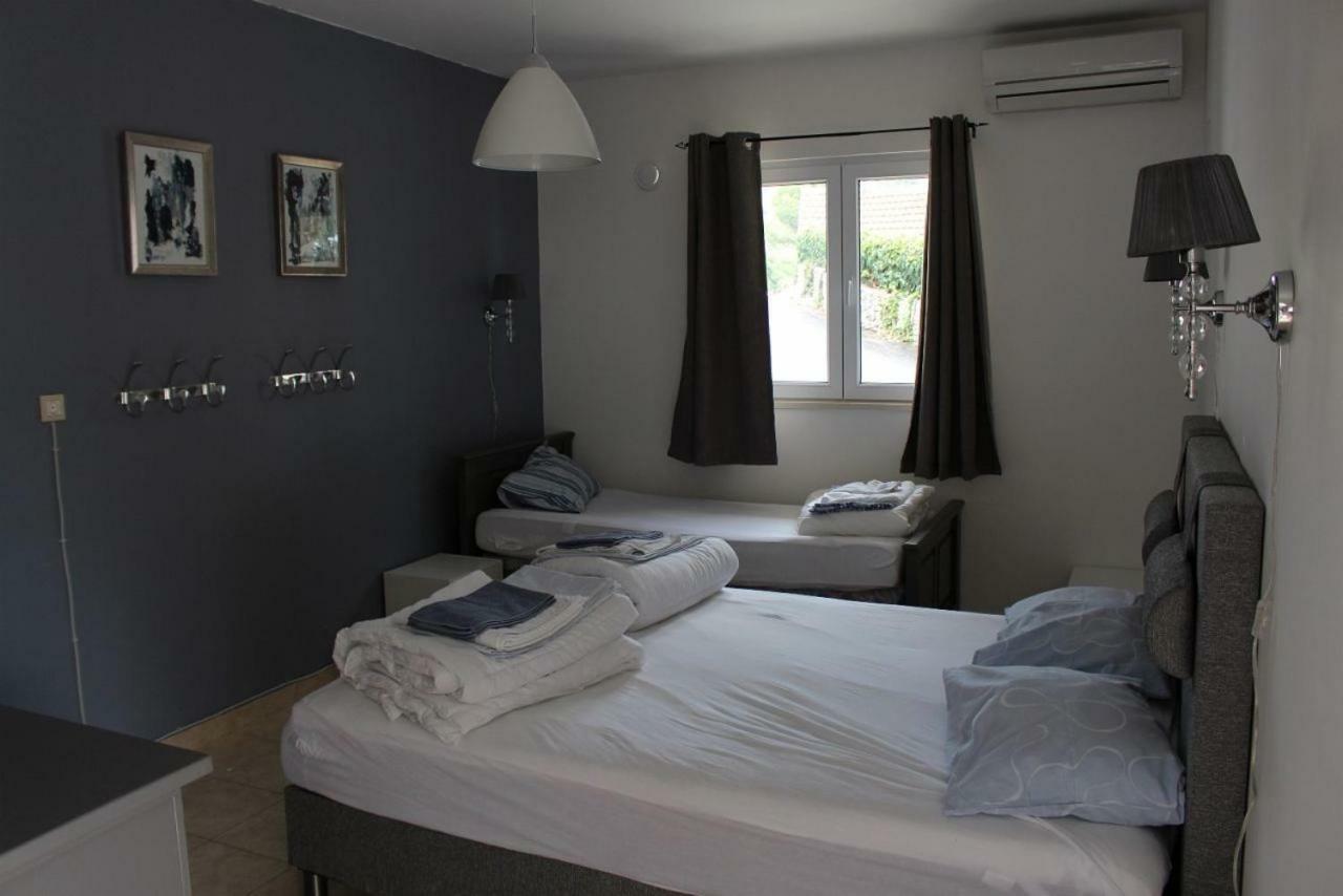 Villa Lizzi Trogir Eksteriør billede